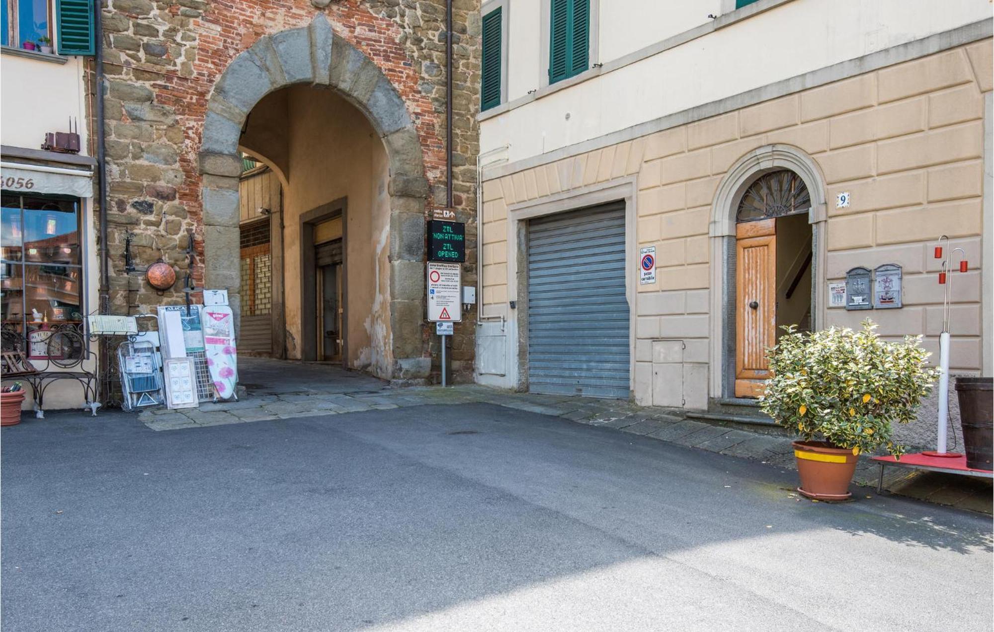 Nice Apartment In Monte San Savino With Kitchen 外观 照片